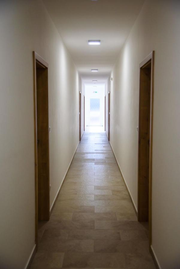 Penzion v rodinném vinařství Kadubcovi Lipov Exterior foto